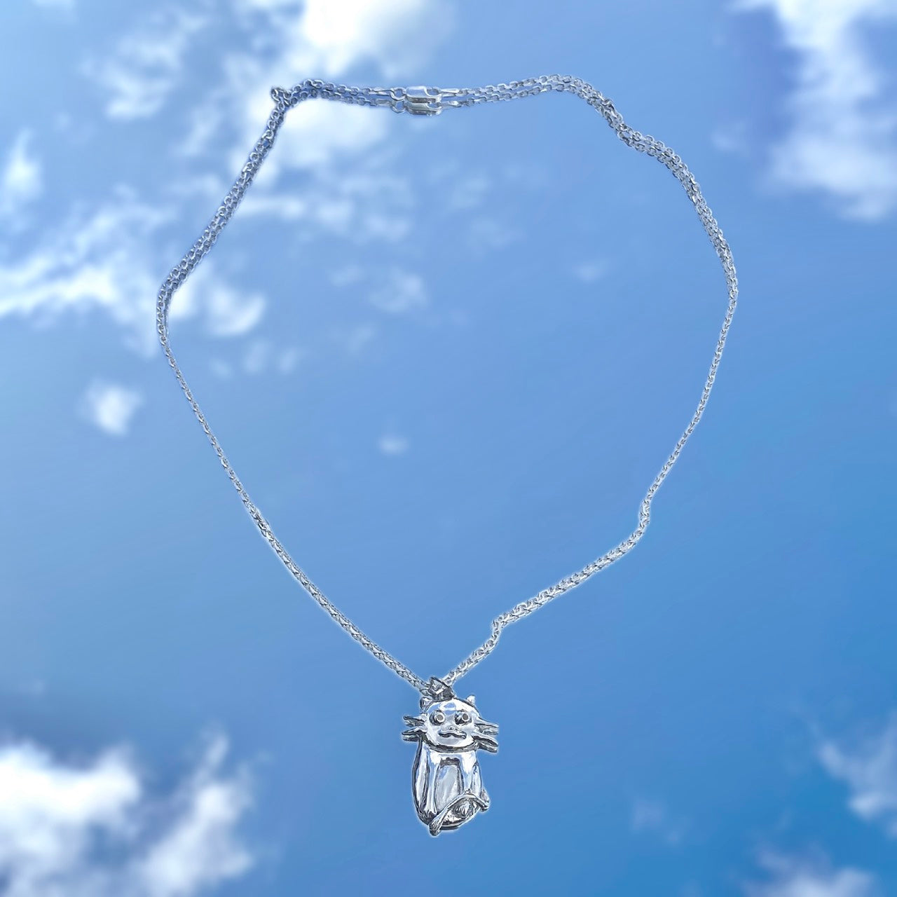Shy cat by Elia necklace