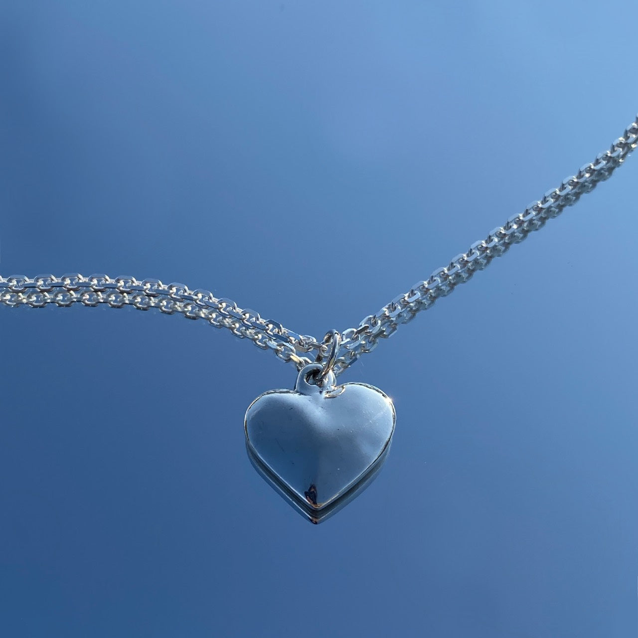 Solid heart necklace