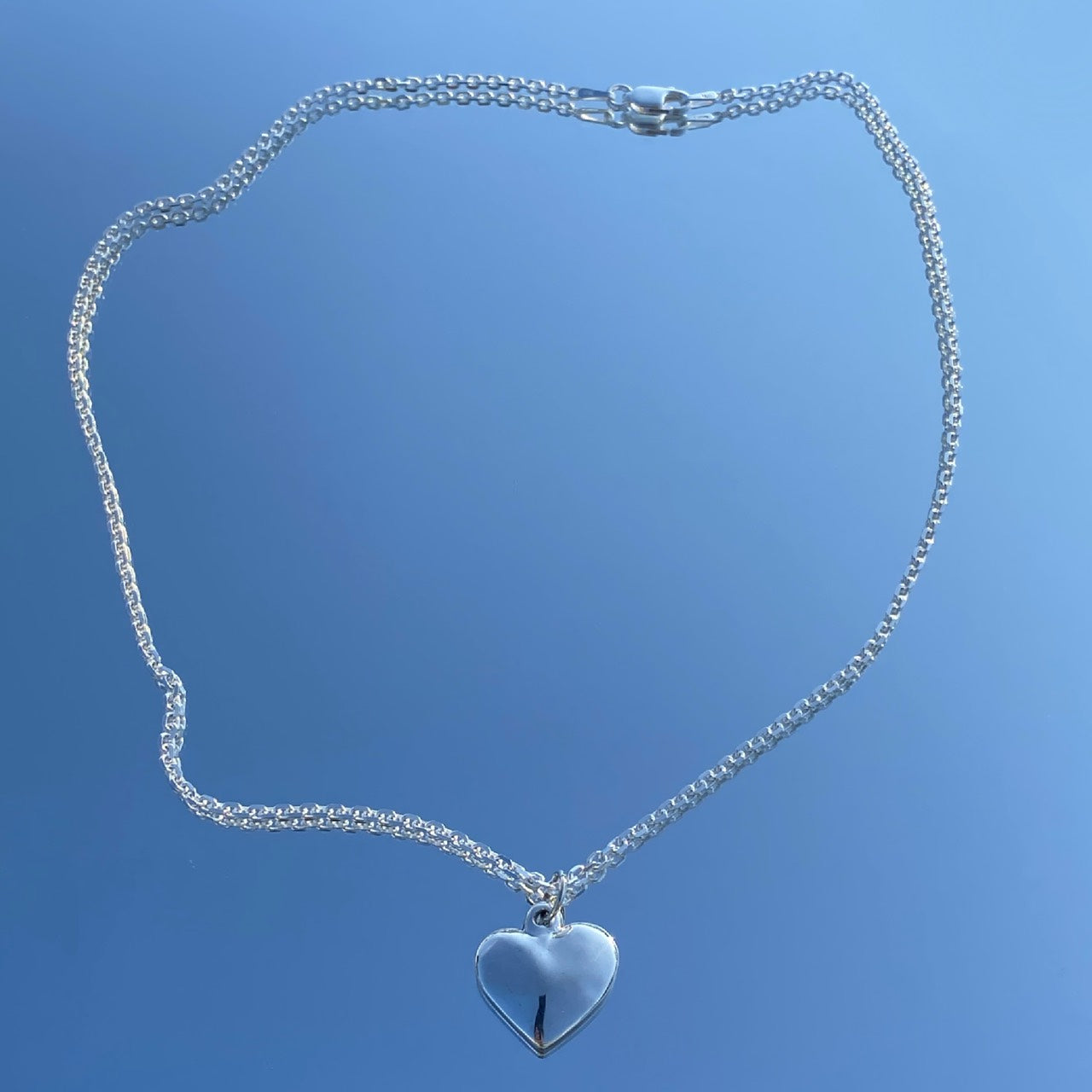 Solid heart necklace