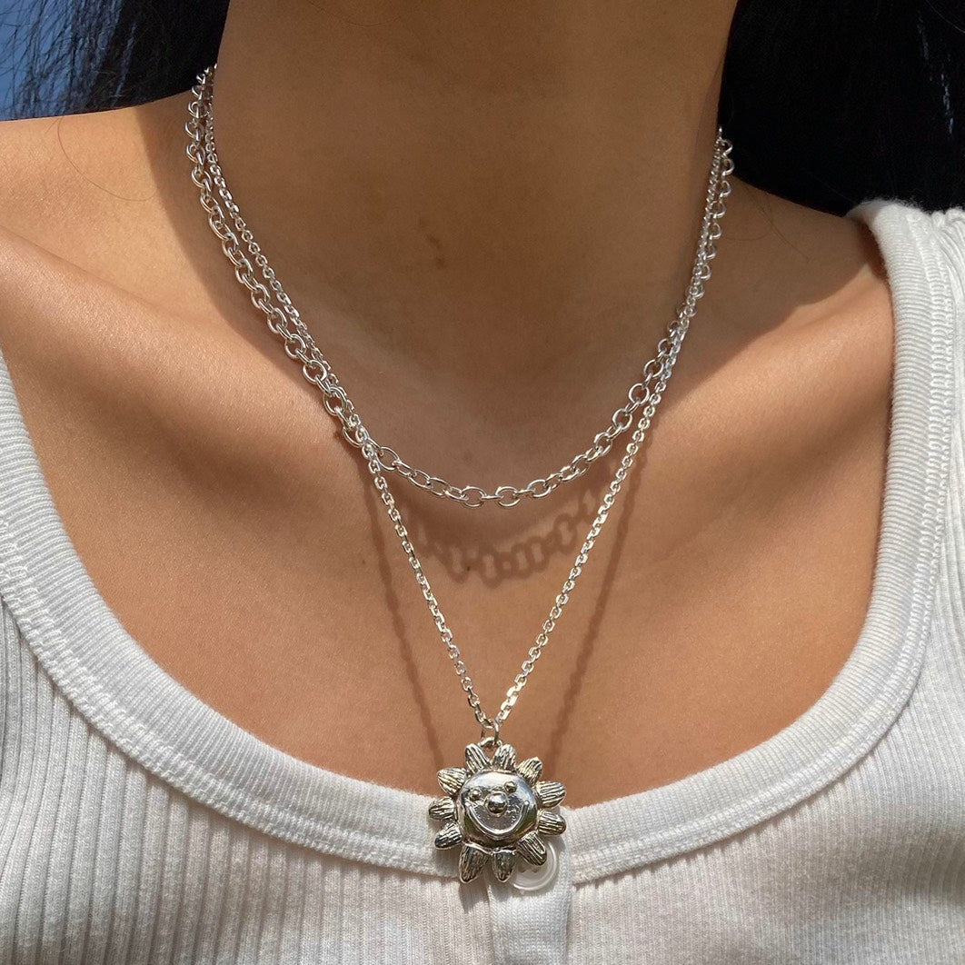 Smile sun flower necklace