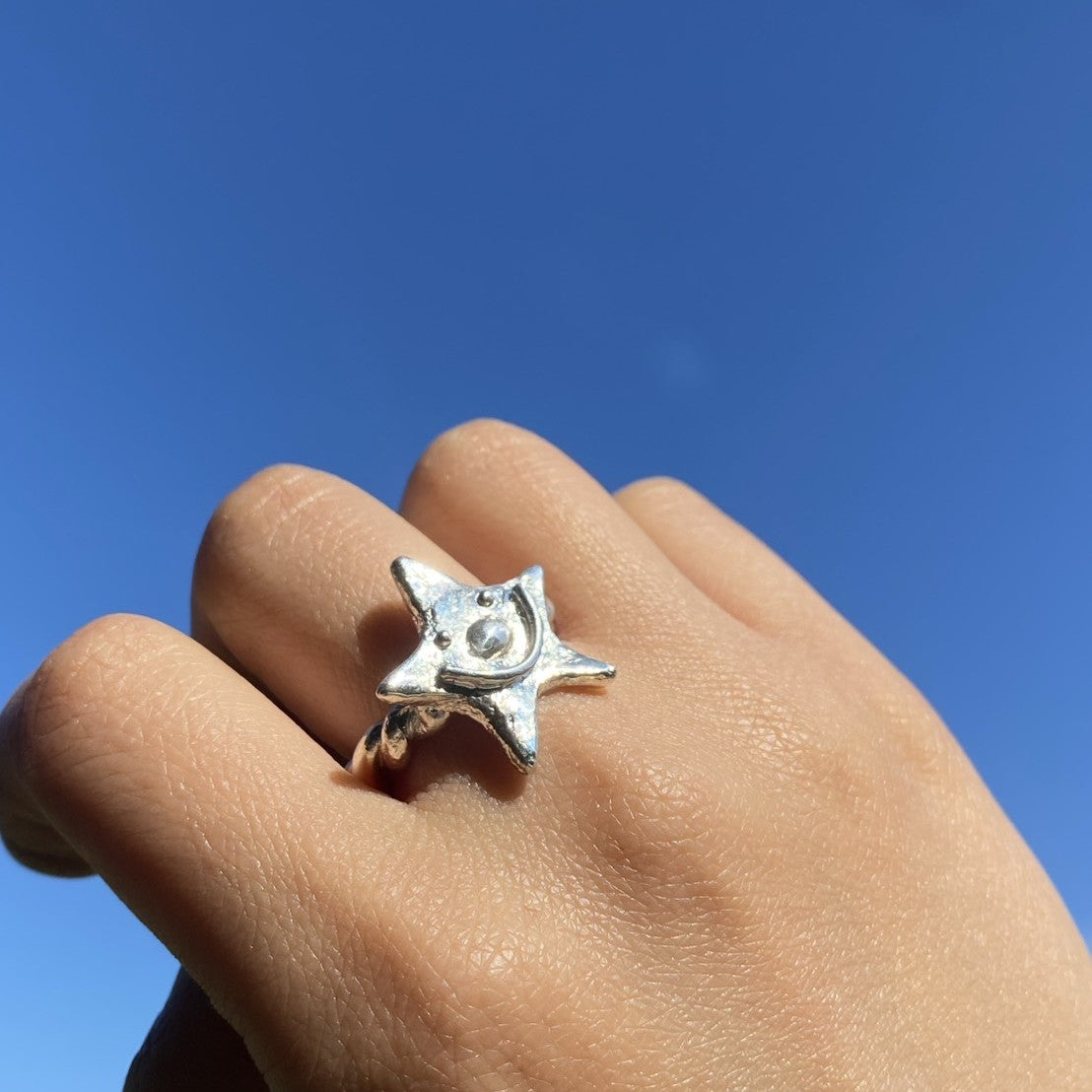 Smile star ring