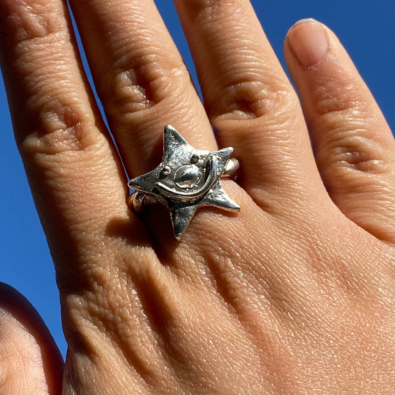 Smile star ring