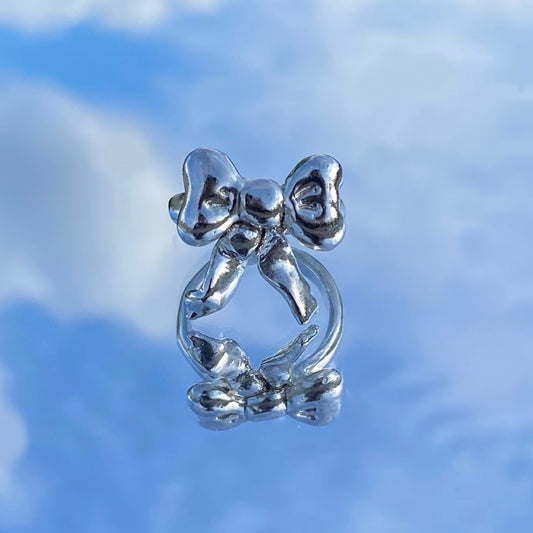 Ribbon bow ring