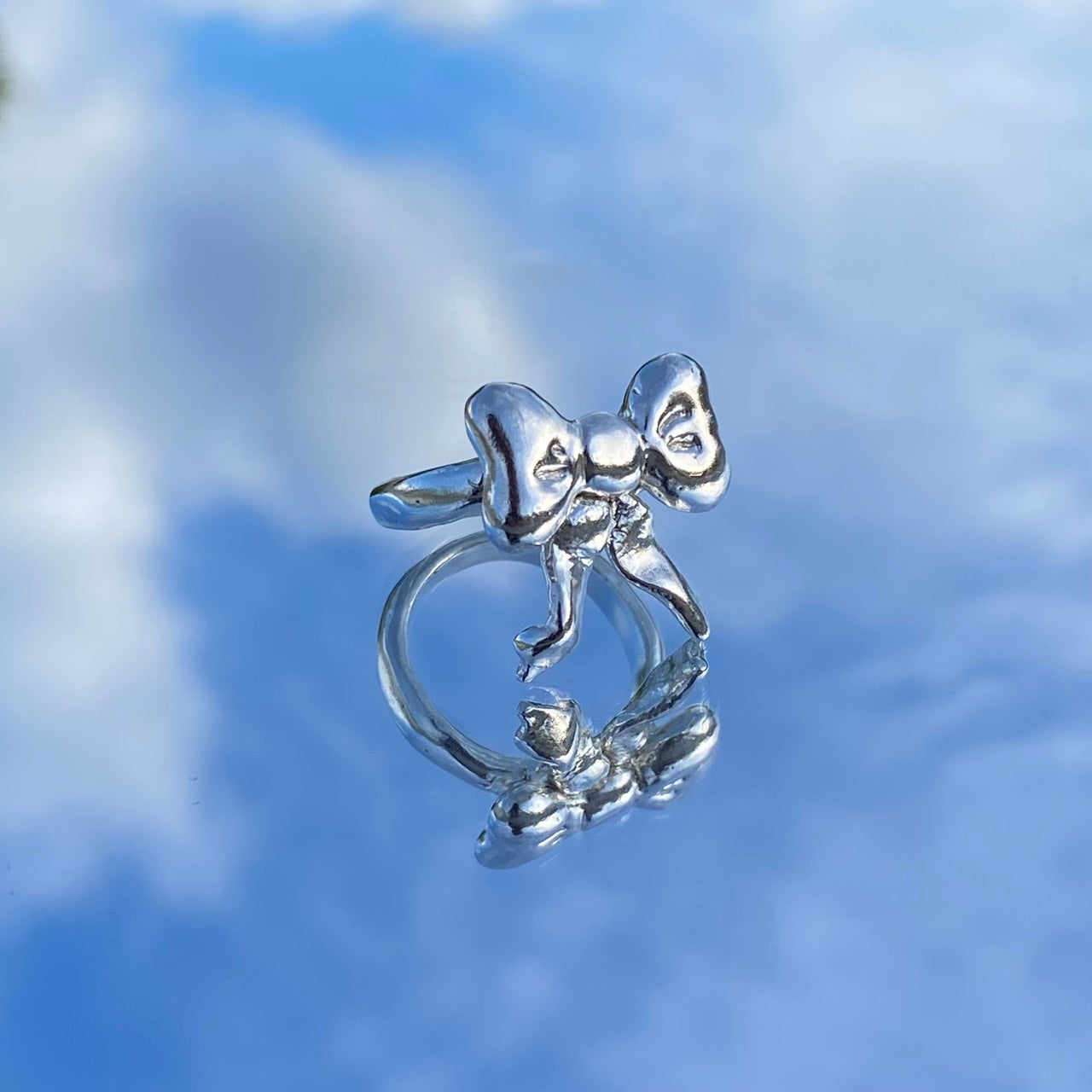 Ribbon bow ring