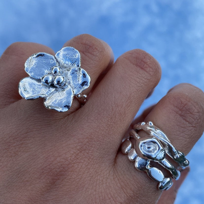 Plum blossom ring
